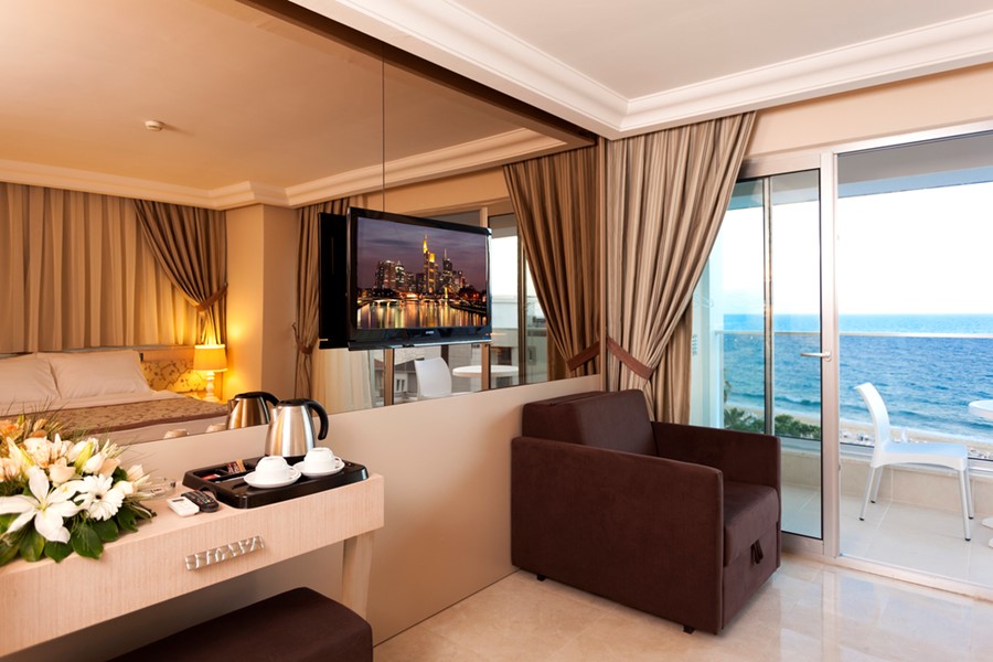 Xperia Saray Beach Hotel