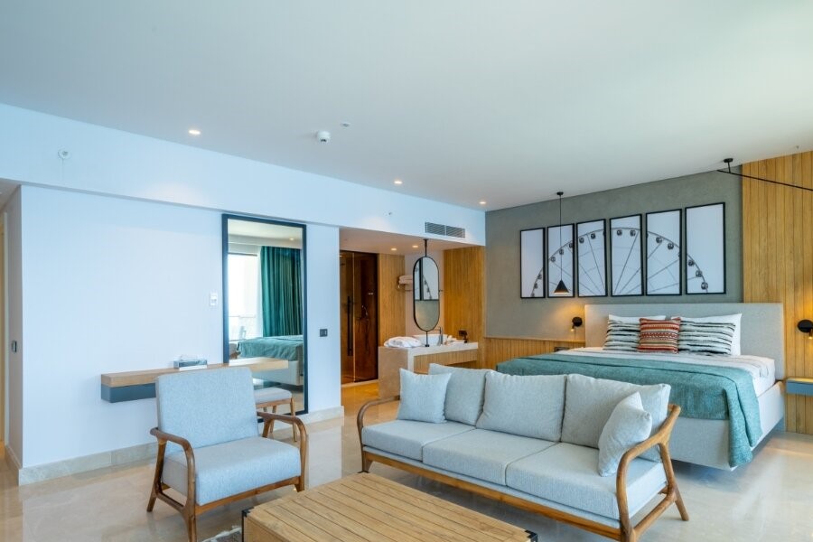 Lures Hotel Adults Only +16