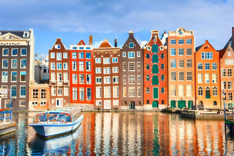Benelüx & Paris Serüveni Turu Pegasus Havayolları İle 7 Gece 8 Gün ORY-AMS GD001 