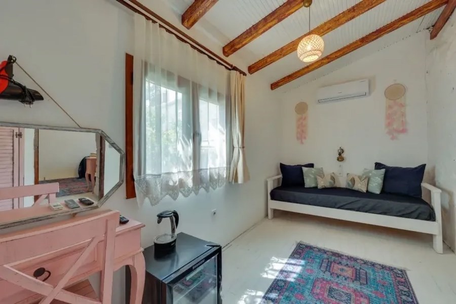 Kapela Taş Otel Alaçatı