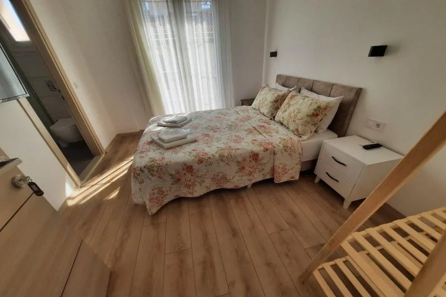 Adil Otel Çeşme
