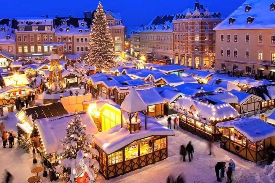 ADANA’DAN BERNİNA EXPRESS ILE  NOEL PAZARLARI VE BİR AVRUPA MASALI TURU SunExpress Havayolları ile 6 gece