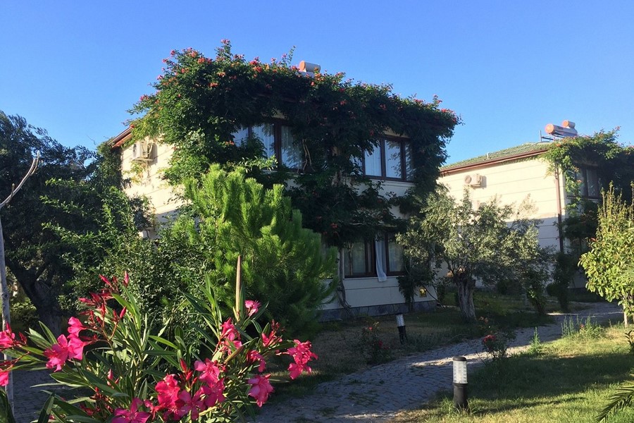 Papazlıkhan Beach Hotel