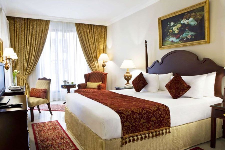 Mercure Dubai Barsha Heights Hotel Suites