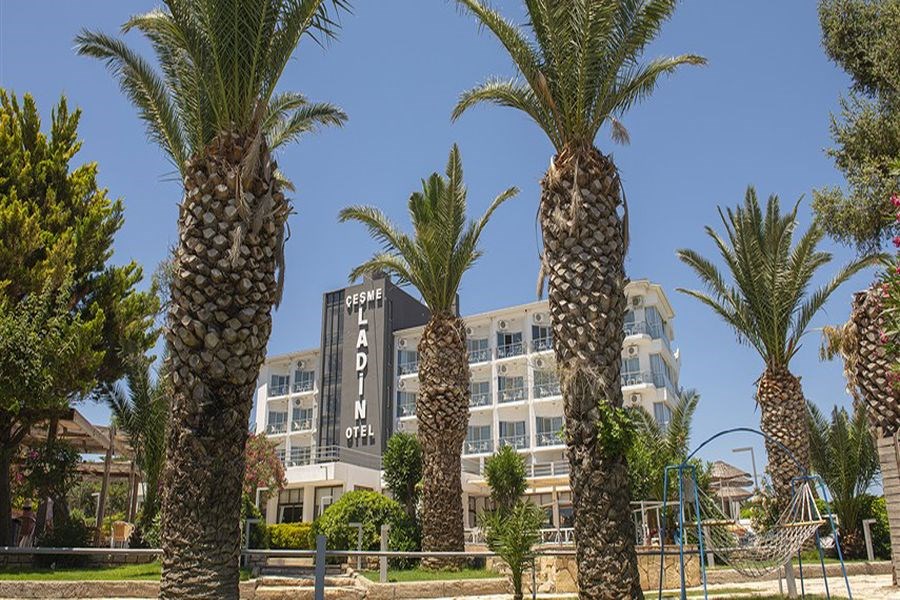 Çeşme Ladin Otel