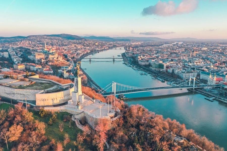 MEGA ORTA AVRUPA TURU Pegasus Havayolları ile 7 gece