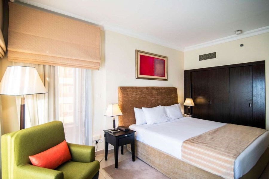 Mercure Dubai Barsha Heights Hotel Suites
