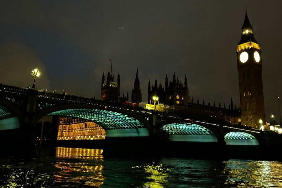 Elegant Royal Britanya 4 Ülke Turu Türk Havayolları ile 8 Gece (LHR-DUB) FL001