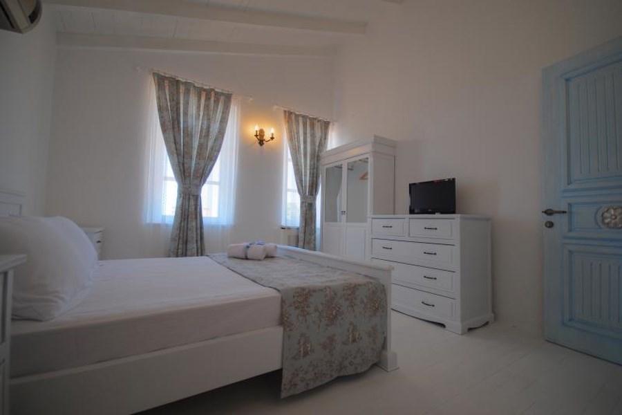 Alaçatı Roka Taş Otel