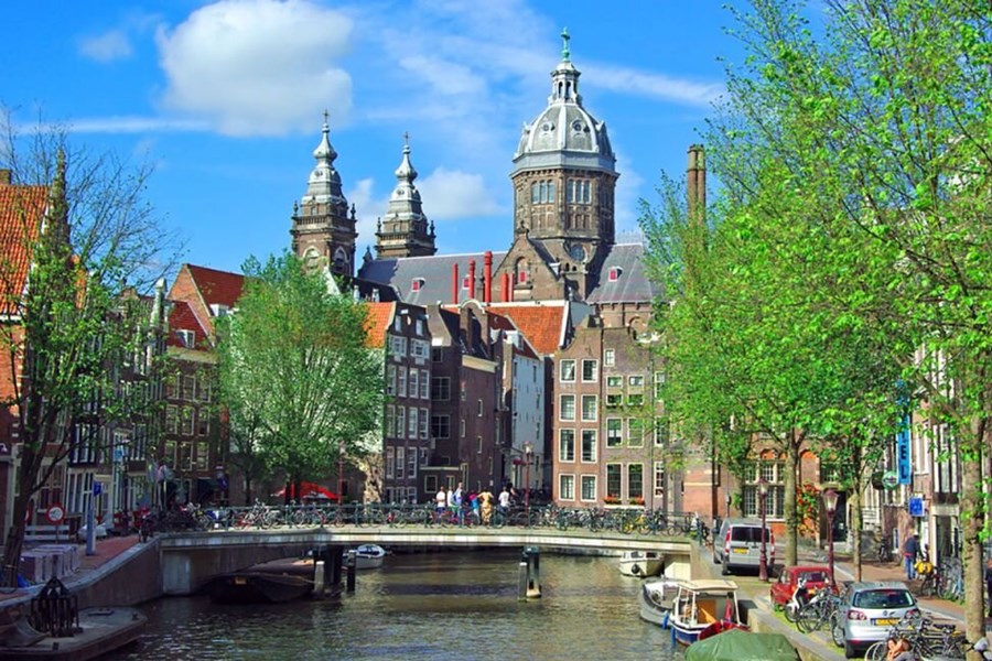 Benelux Paris Turu Crl Crl Pegasus İle 7 Gece 2025 Kış Dönemi