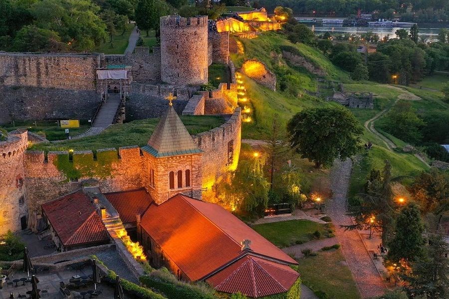 Balkan Üçgeni Turu Ramazan Bayramı Özel THY ile 3 Gece 4 Gün