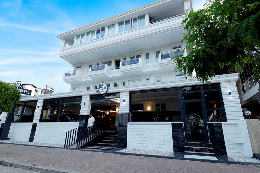 Mira Hotel 