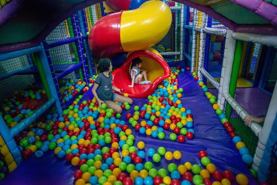 Mini Club (4-12 yaş Sabah 10:00 akşam 18:00 )