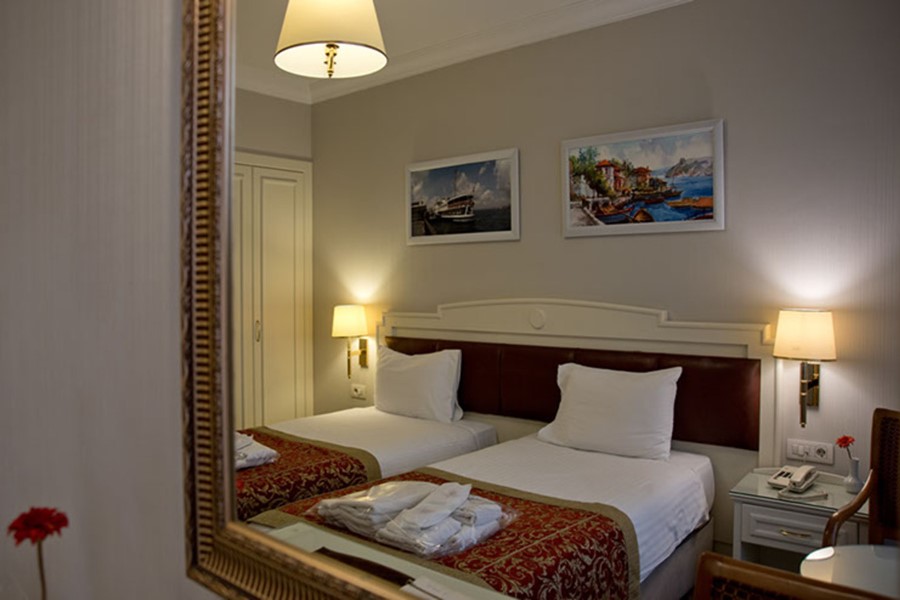 Taksim Metropark Hotel