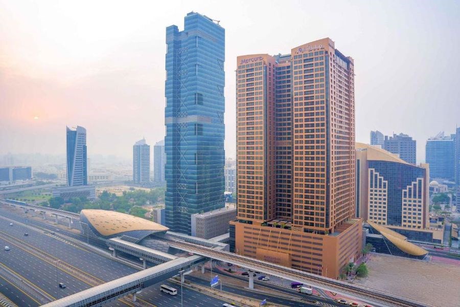 Mercure Dubai Barsha Heights Hotel Suites
