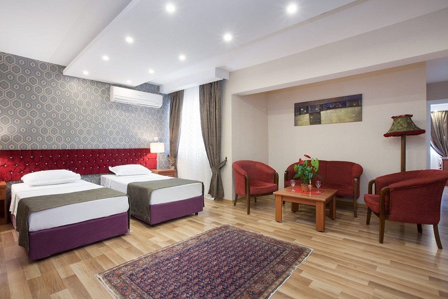 Life Hotel