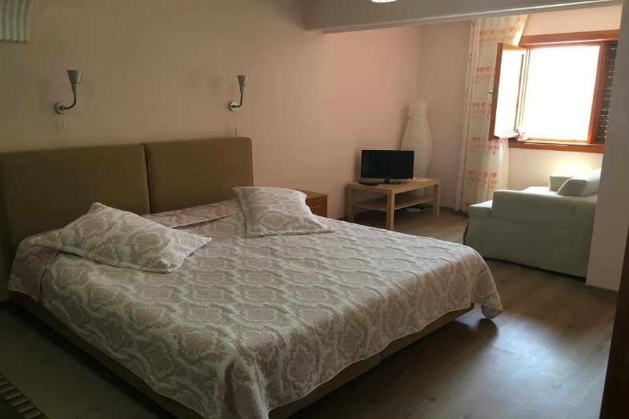 Natureland Efes Pension