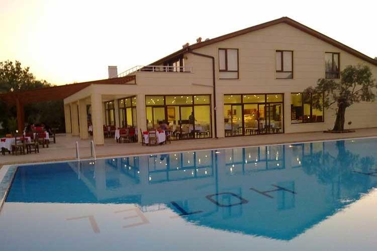 Papazlıkhan Beach Hotel