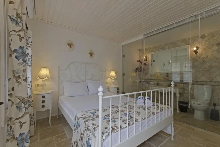 Alaçatı Roka Taş Otel