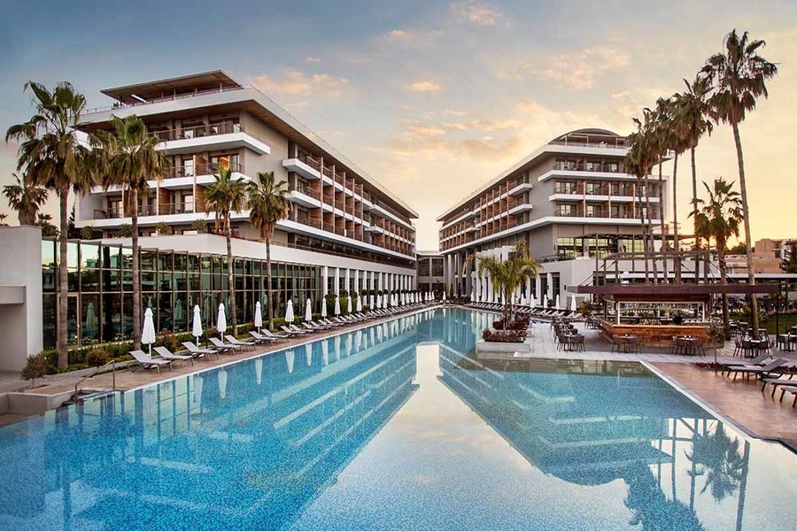 Acanthus Cennet Barut Collectiondan Misafirlerine Dört Mevsim Tatil Deneyimi