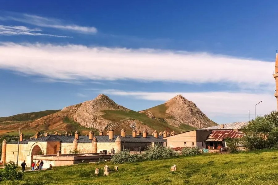 Hititlerden Osmanlılara Erzincanın Derin Tarihi ve Eşsiz Doğası