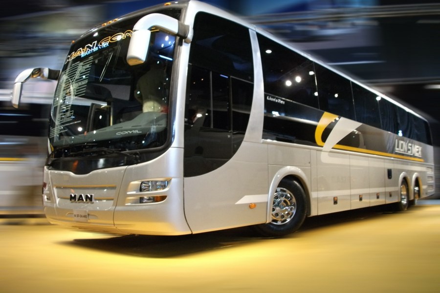 Otobüsle Seyahat: Özgürlüğün ve Ekonominin Tadını Çıkarın!